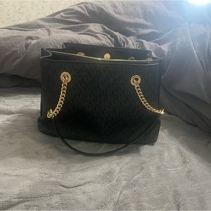New black mk purse